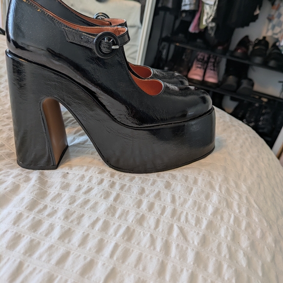Elegant Black Platform Mary Jane Shoes - Picture 5 of 5